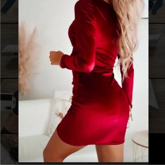 SHEIN velvet mini dress - Picture 2 of 7